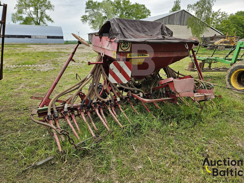 SPU 4 - Combine seed drill: picture 4 SPU 4 - Combine seed drill: picture 4