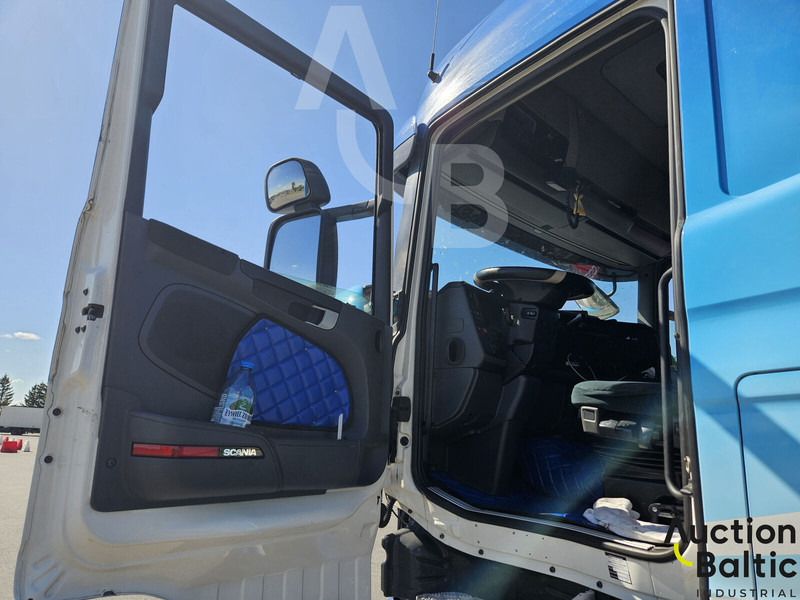 Scania R 450 - Car transporter truck: picture 5 Scania R 450 - Car transporter truck: picture 5