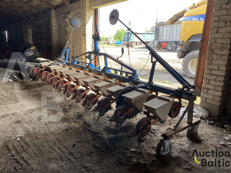 Schmotzer UD2012 - Precision seeder: picture 3 Schmotzer UD2012 - Precision seeder: picture 3