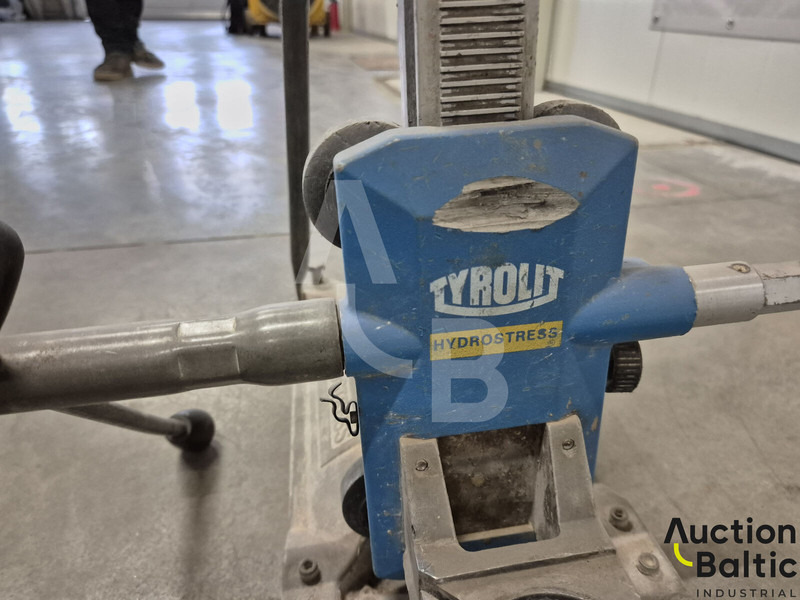 TYROLIT DRU160 - Drilling rig: picture 4 TYROLIT DRU160 - Drilling rig: picture 4