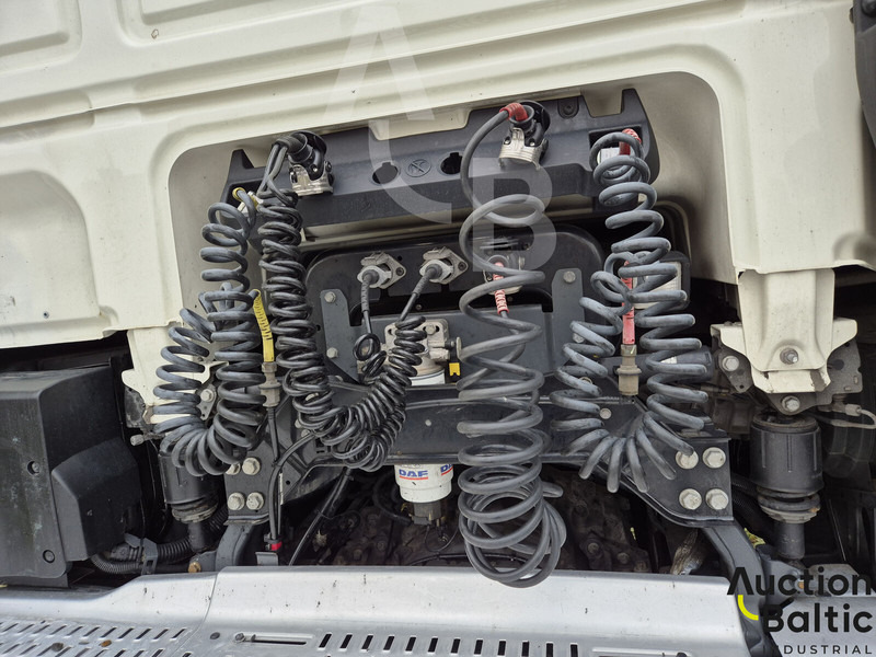 Tractor unit DAF XF 480 FT: picture 8