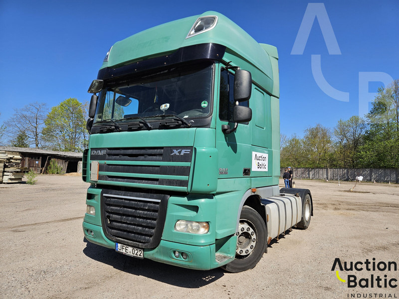 DAF XF105.460 - Tractor unit: picture 1 DAF XF105.460 - Tractor unit: picture 1
