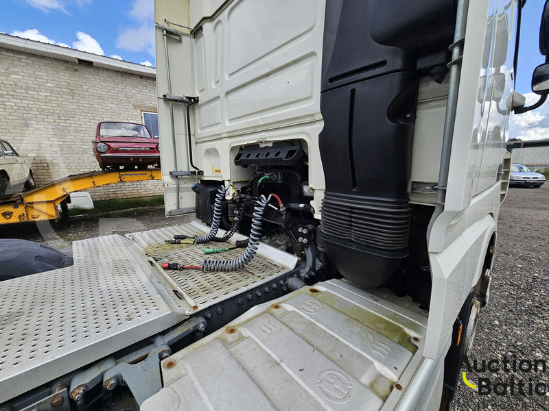 Tractor unit DAF XF460: picture 12