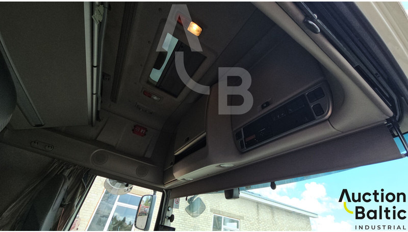 Tractor unit DAF XF460: picture 9