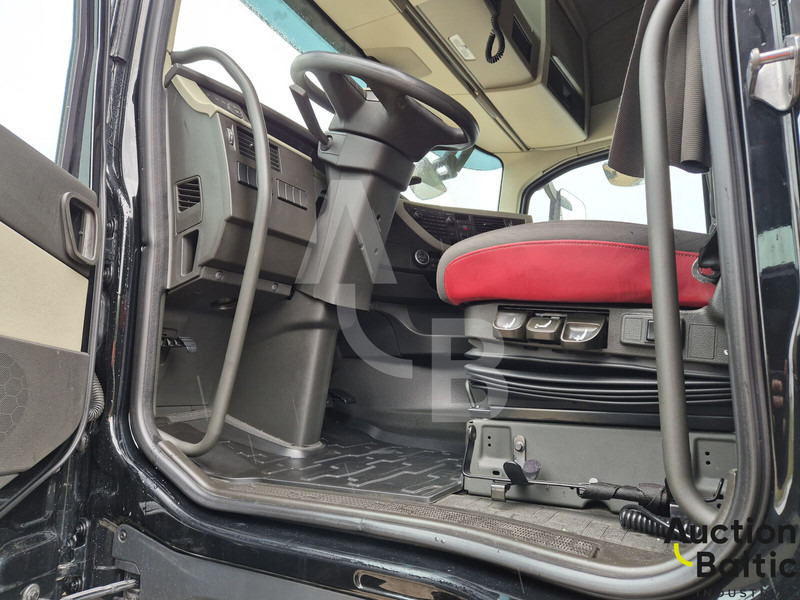 Volvo FH460 - Tractor unit: picture 5 Volvo FH460 - Tractor unit: picture 5