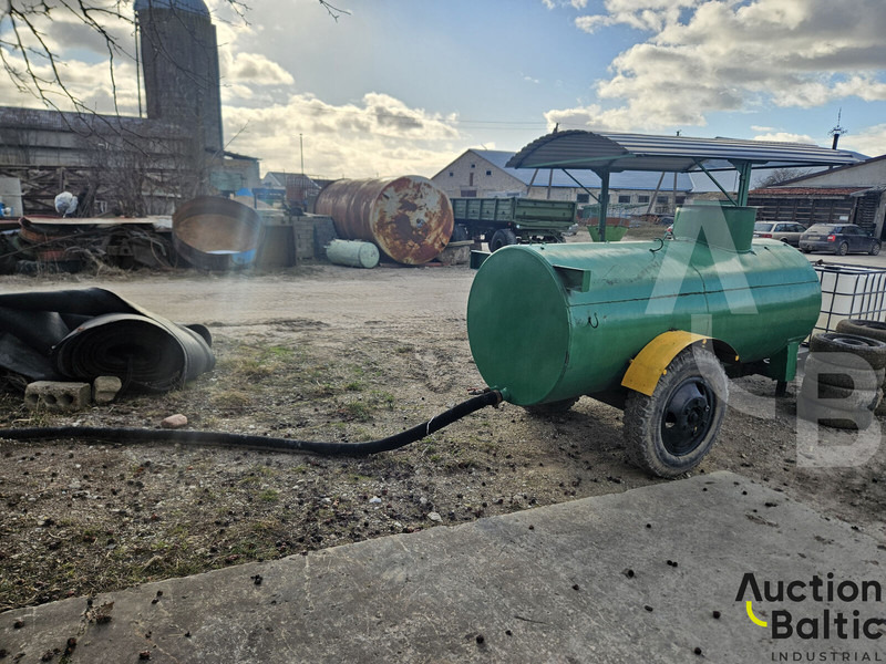 Trailer with tank - Tanker trailer: picture 2 Trailer with tank - Tanker trailer: picture 2