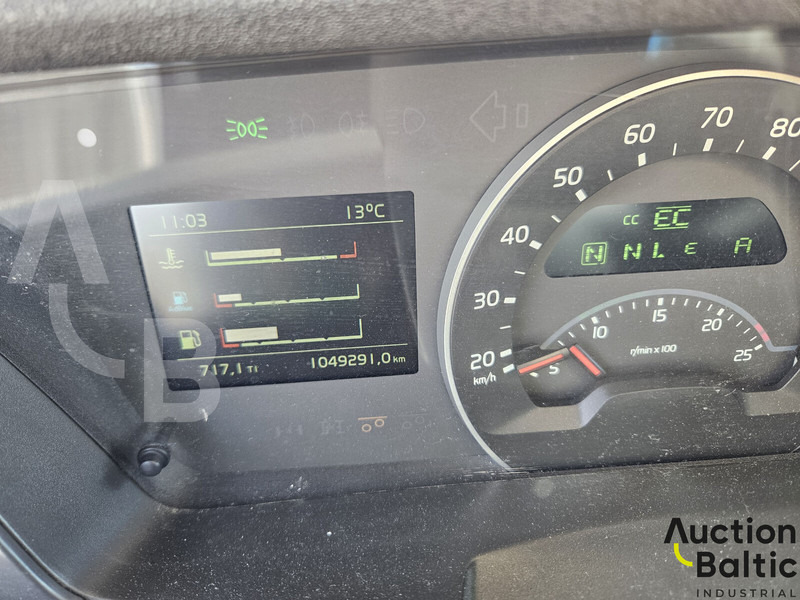 Tanker truck for transportation of fuel Volvo FH 420: picture 11