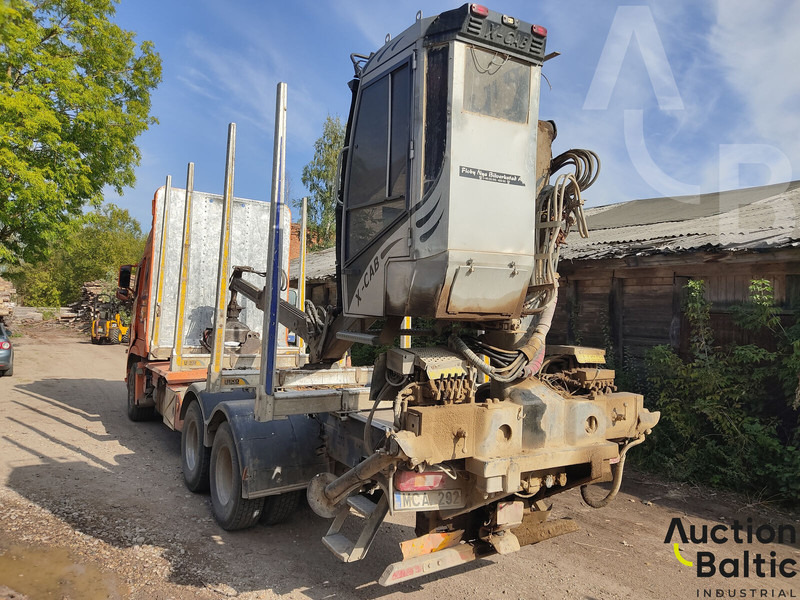 Volvo FH16 - Timber truck, Crane truck: picture 4 Volvo FH16 - Timber truck, Crane truck: picture 4