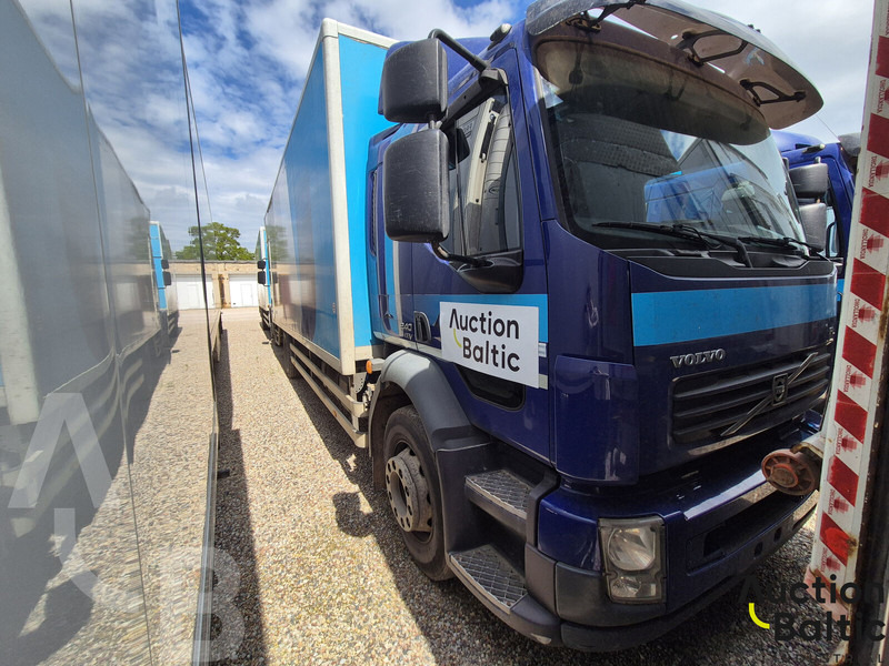 Volvo FL240 - Box truck: picture 2 Volvo FL240 - Box truck: picture 2
