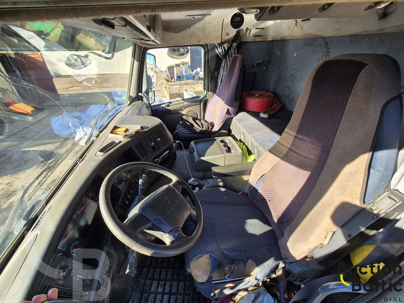 Tipper Volvo FM-300: picture 6 Tipper Volvo FM-300: picture 6