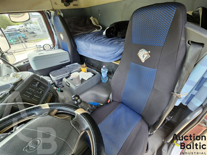 Car transporter truck Volvo FM440: picture 10 Car transporter truck Volvo FM440: picture 10