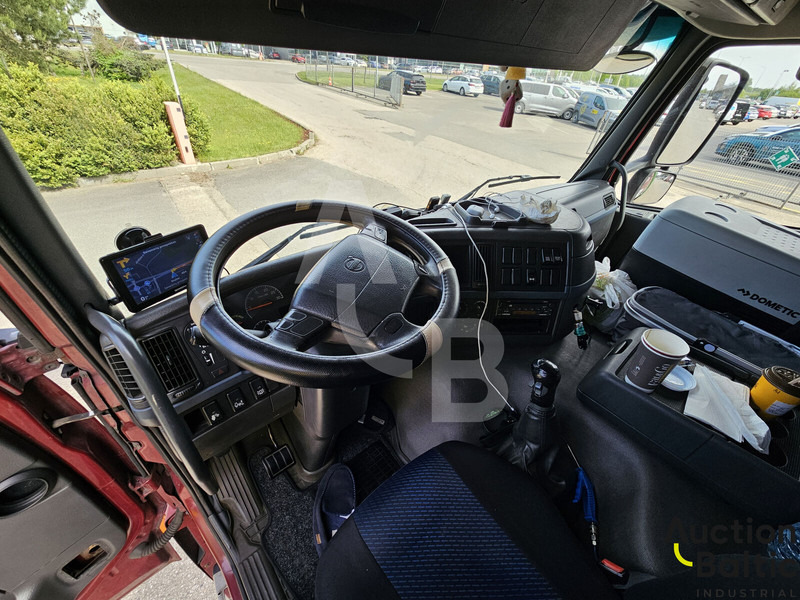 Car transporter truck Volvo FM440: picture 6 Car transporter truck Volvo FM440: picture 6