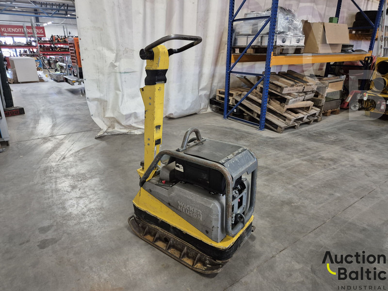 WACKER NEUSON DPU4545HE - Plate compactor: picture 3 WACKER NEUSON DPU4545HE - Plate compactor: picture 3