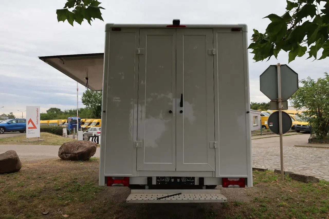 Iveco C30C/ FOODTRUCK/ Daily - Food truck: picture 4 Iveco C30C/ FOODTRUCK/ Daily - Food truck: picture 4