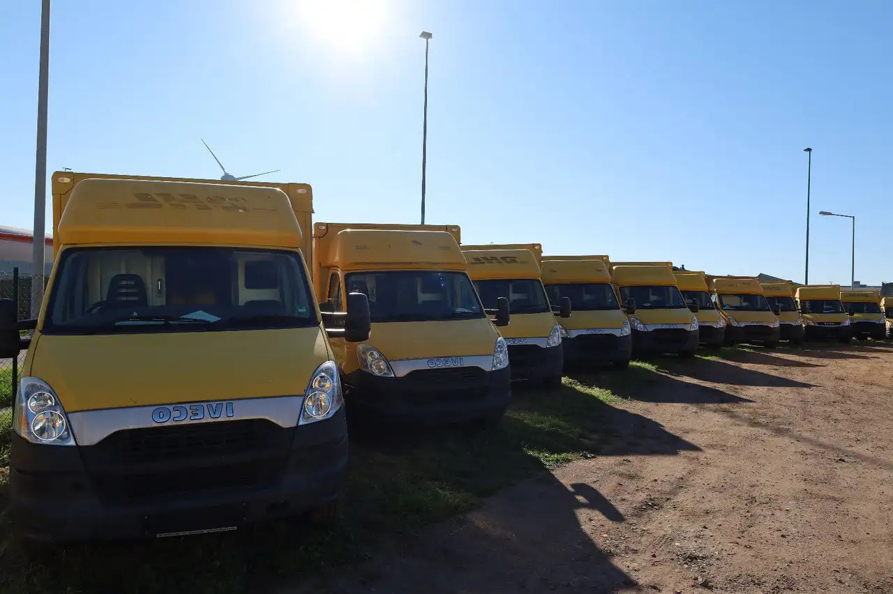 Iveco Daily/ Regalsystem/Luftfeder/KURZ/1. Hand - Closed box van: picture 1 Iveco Daily/ Regalsystem/Luftfeder/KURZ/1. Hand - Closed box van: picture 1