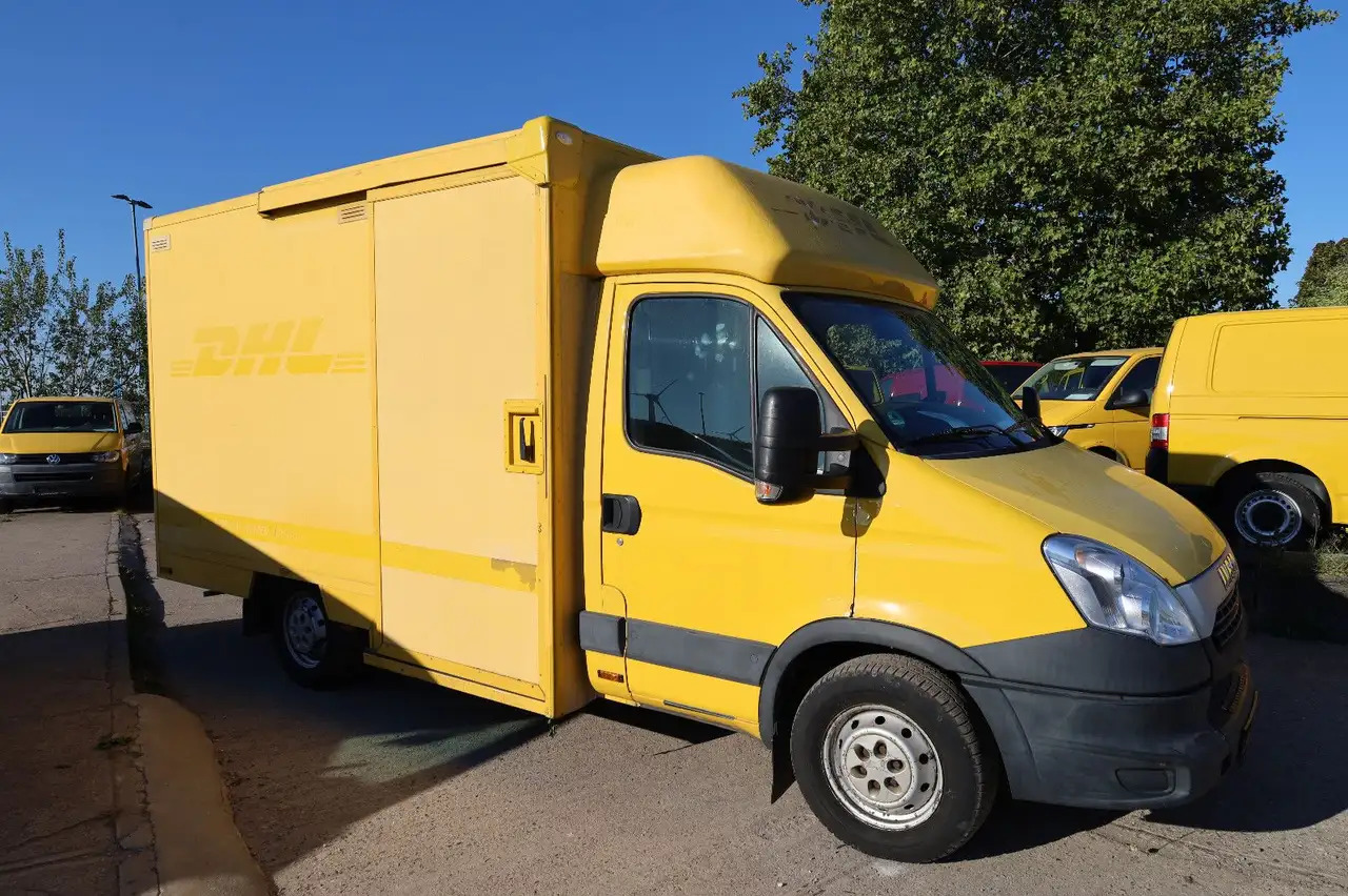 Iveco Daily/ Regalsystem/Luftfeder/KURZ/1. Hand - Closed box van: picture 2 Iveco Daily/ Regalsystem/Luftfeder/KURZ/1. Hand - Closed box van: picture 2