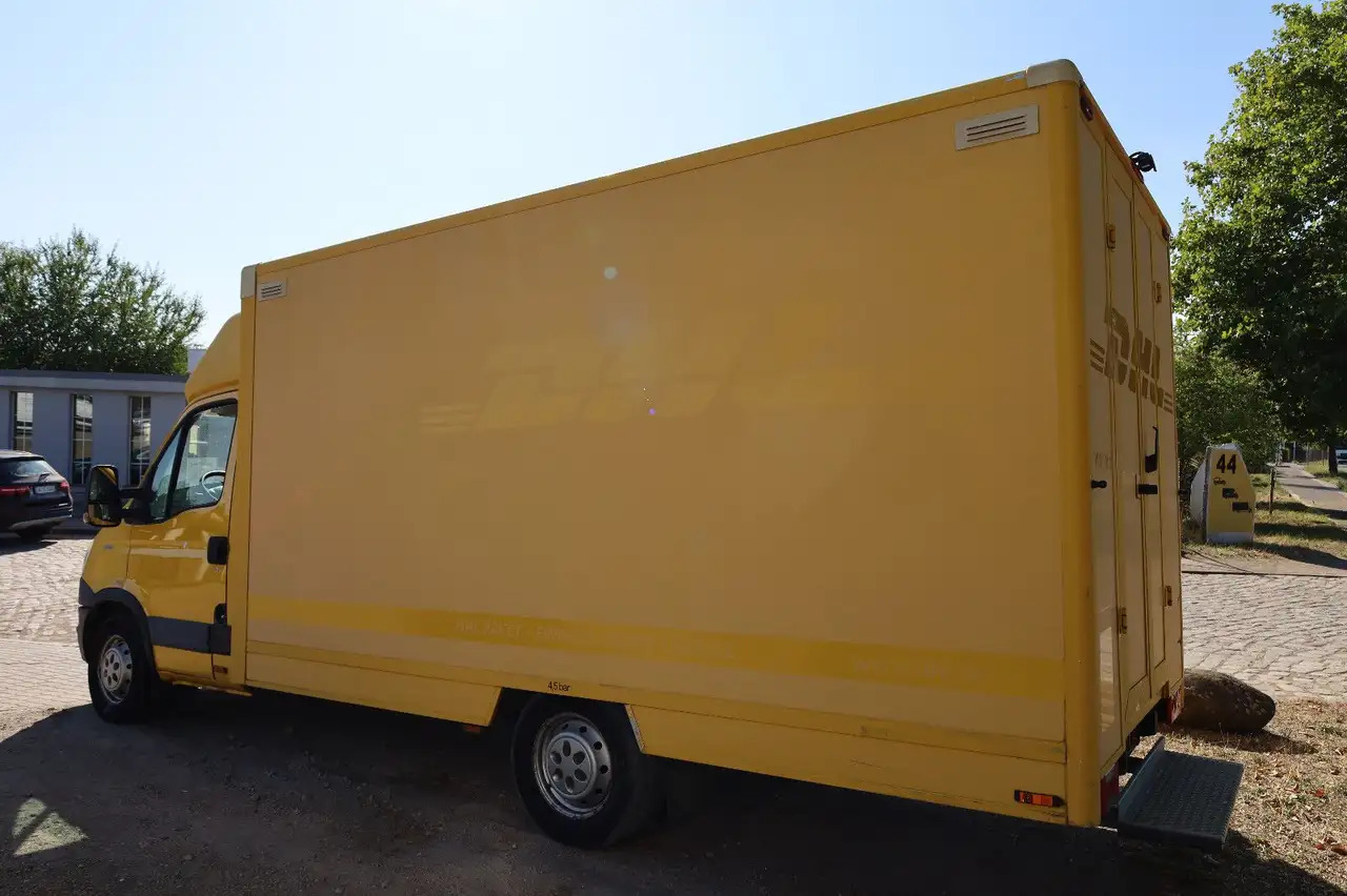 Iveco IS35SI2AA Daily/ Regalsystem/Luftfeder/1. Hand/ - Closed box van: picture 4 Iveco IS35SI2AA Daily/ Regalsystem/Luftfeder/1. Hand/ - Closed box van: picture 4