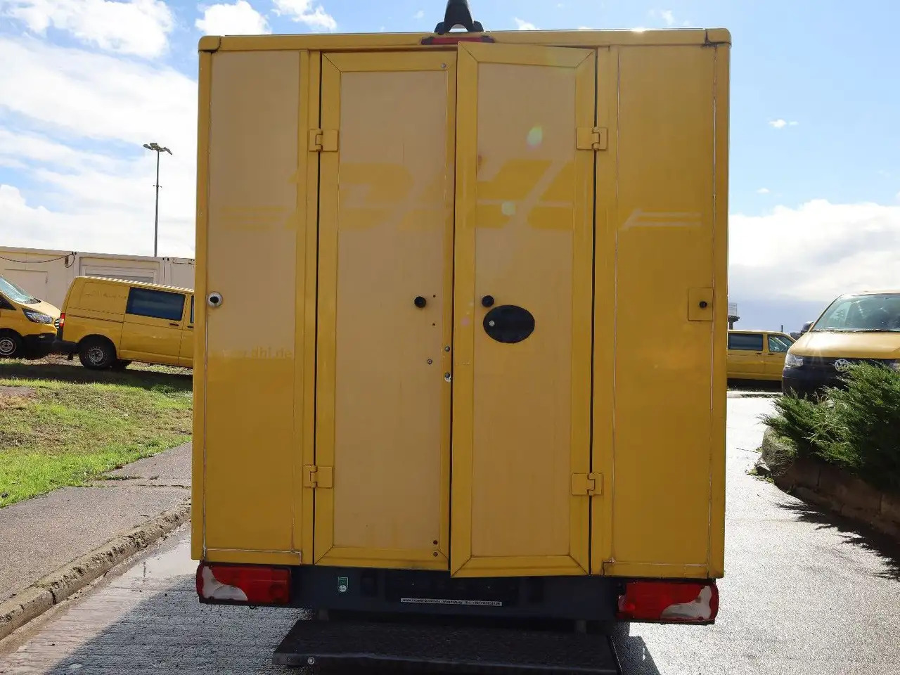Mercedes-Benz Sprinter II Pritsche/ Koffer/Regalsystem - Closed box van: picture 4 Mercedes-Benz Sprinter II Pritsche/ Koffer/Regalsystem - Closed box van: picture 4