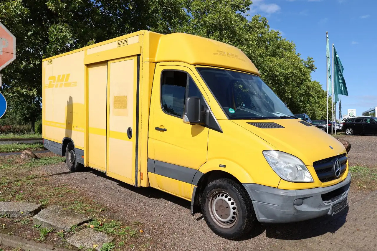 Mercedes-Benz Sprinter II Pritsche/ Koffer/Regalsystem - Closed box van: picture 2 Mercedes-Benz Sprinter II Pritsche/ Koffer/Regalsystem - Closed box van: picture 2
