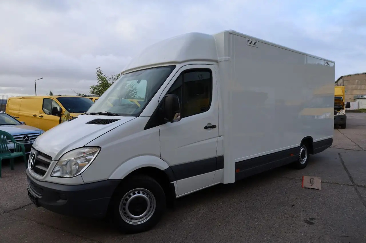 Mercedes-Benz Sprinter/Koffer/Regalsystem/ EU5/ 1. Hand - Closed box van: picture 2 Mercedes-Benz Sprinter/Koffer/Regalsystem/ EU5/ 1. Hand - Closed box van: picture 2