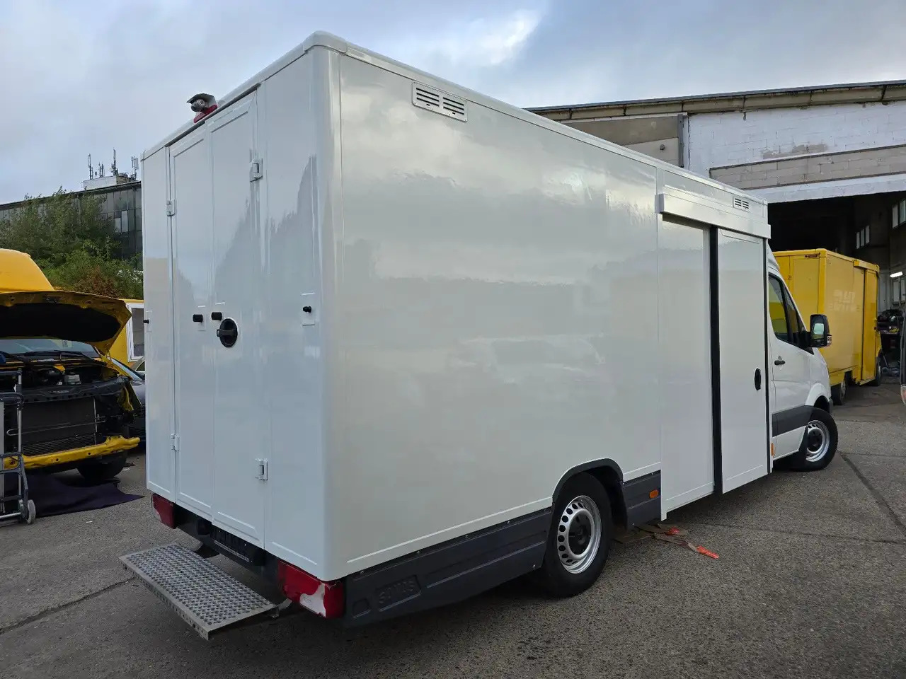 Mercedes-Benz Sprinter/Koffer/Regalsystem/ EU5/ 1. Hand - Closed box van: picture 3 Mercedes-Benz Sprinter/Koffer/Regalsystem/ EU5/ 1. Hand - Closed box van: picture 3
