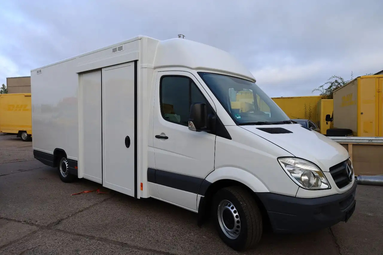 Mercedes-Benz Sprinter/Koffer/Regalsystem/ EU5/ 1. Hand - Closed box van: picture 1 Mercedes-Benz Sprinter/Koffer/Regalsystem/ EU5/ 1. Hand - Closed box van: picture 1
