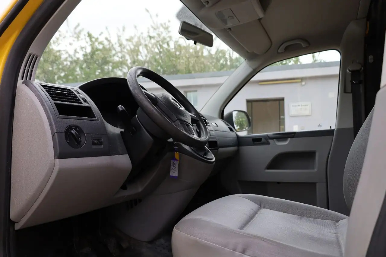 Panel van Volkswagen T5 lang Transporter Kasten-Kombi 2.0 TDI/EU5: picture 9 Panel van Volkswagen T5 lang Transporter Kasten-Kombi 2.0 TDI/EU5: picture 9