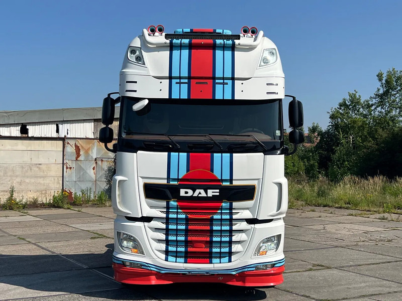 DAF XF 530 MARTINI RACING XF530 full options - Tractor unit: picture 4 DAF XF 530 MARTINI RACING XF530 full options - Tractor unit: picture 4