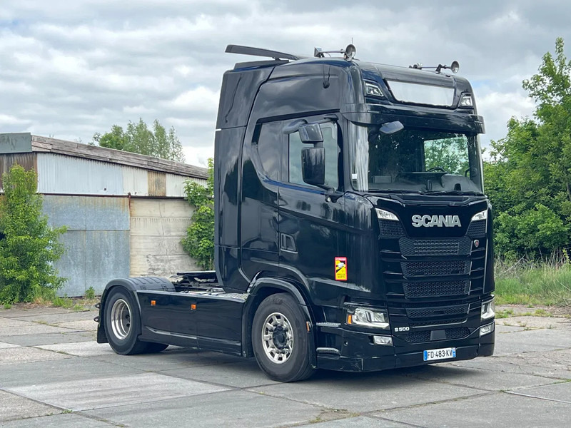 Scania S500 NGS S500***2xdieseltanks***2019***full black***PTO POMP*** - Tractor unit: picture 3 Scania S500 NGS S500***2xdieseltanks***2019***full black***PTO POMP*** - Tractor unit: picture 3