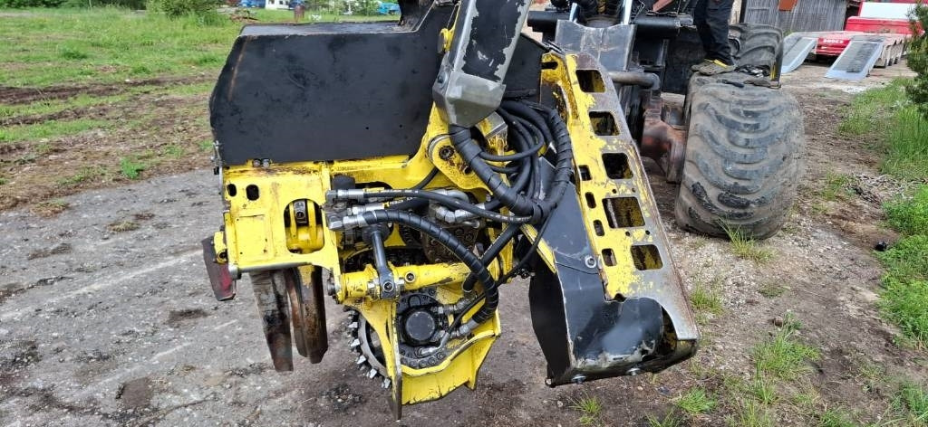John Deere 1070 E - Forestry harvester: picture 5 John Deere 1070 E - Forestry harvester: picture 5