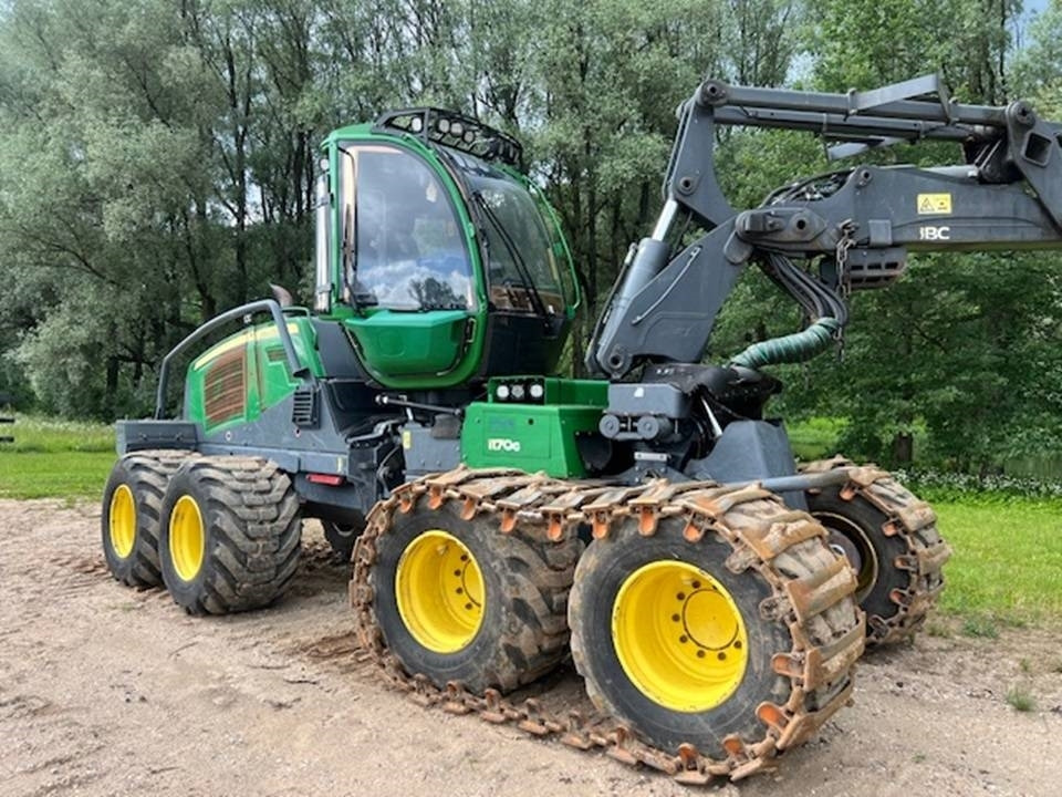 Forwarder John Deere 1170 G: picture 7