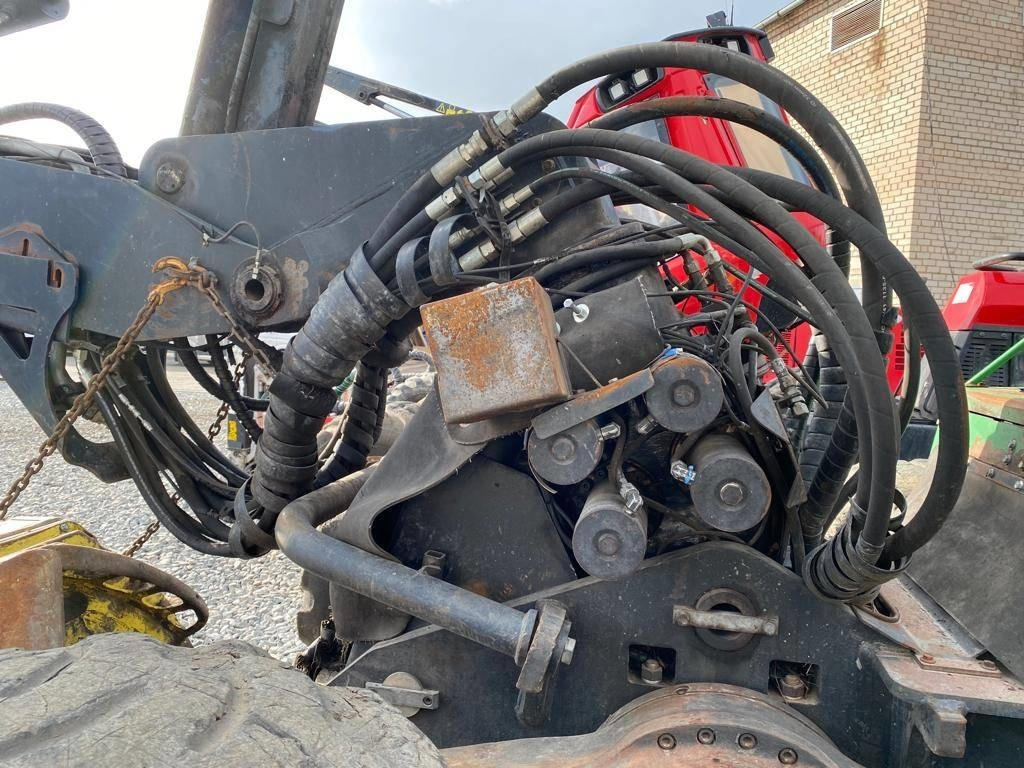 Forestry harvester John Deere 1470 E: picture 7