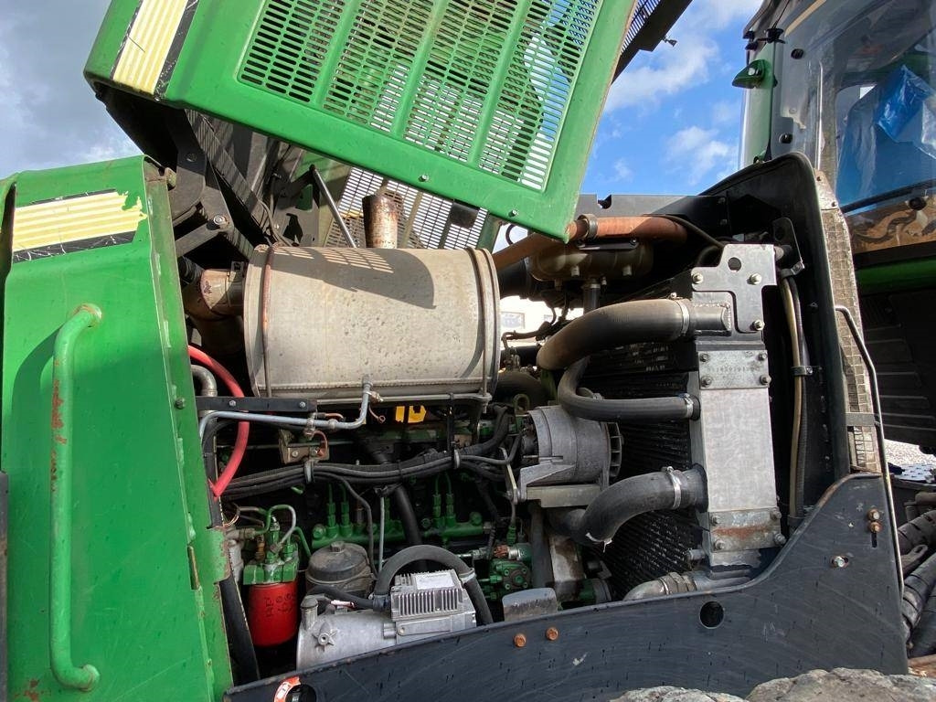 Forestry harvester John Deere 1470 E: picture 9