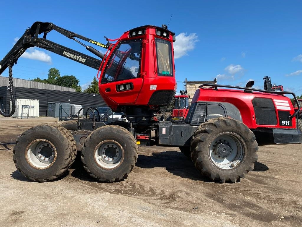 Komatsu 911 - Forestry harvester: picture 2 Komatsu 911 - Forestry harvester: picture 2