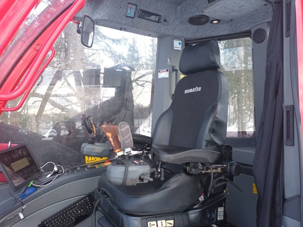 Komatsu 911CX-6 - Forestry harvester: picture 4 Komatsu 911CX-6 - Forestry harvester: picture 4
