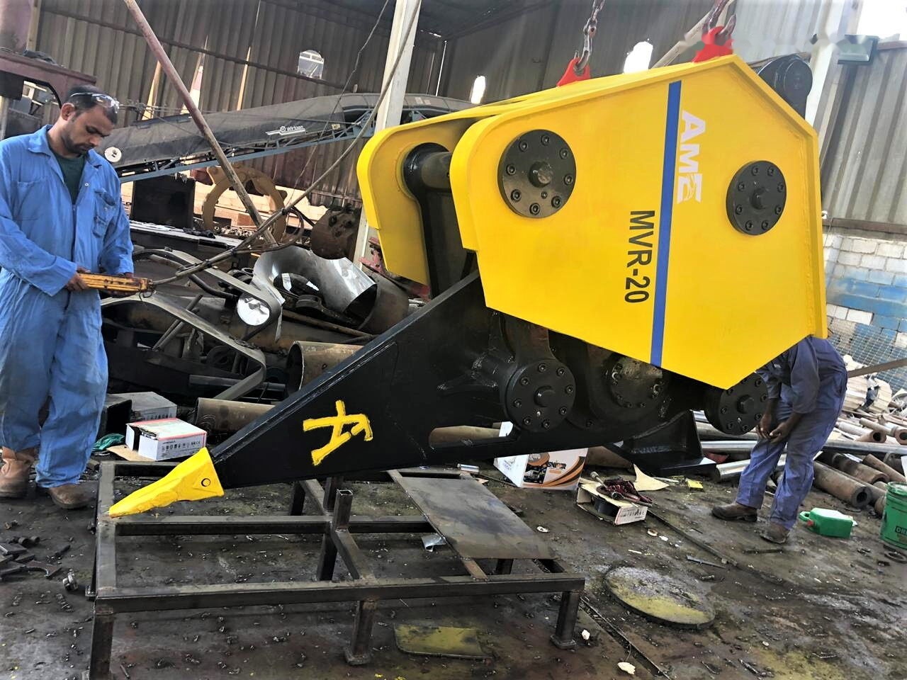 AME Vibro Ripper (MVR 20) - Ripper for Excavator: picture 1 AME Vibro Ripper (MVR 20) - Ripper for Excavator: picture 1
