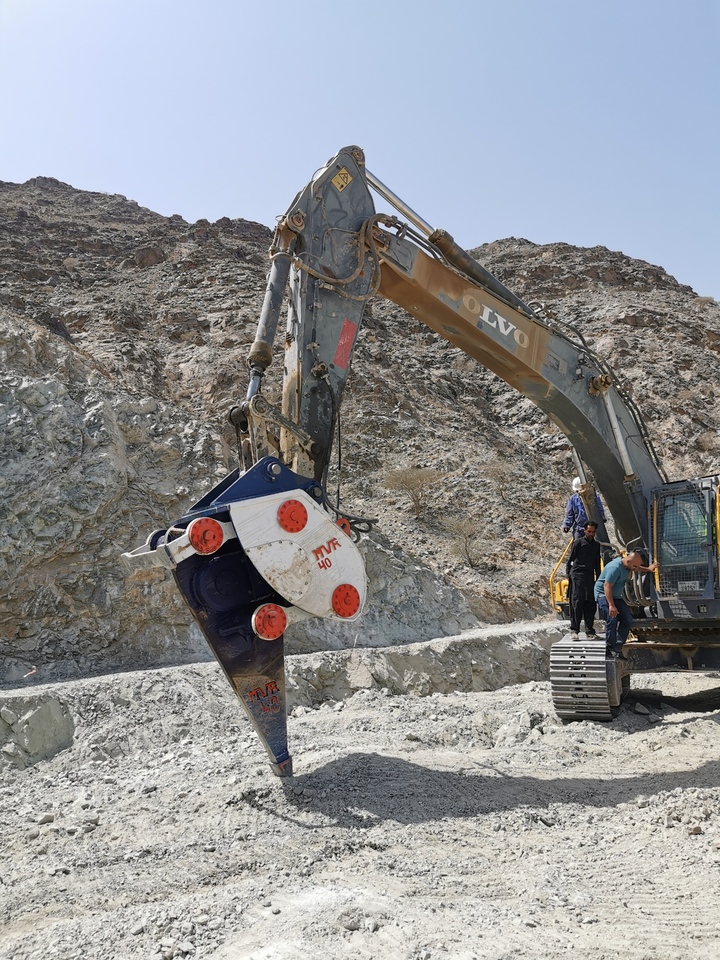 New Ripper for Excavator AME Vibro Ripper (MVR 40): picture 22