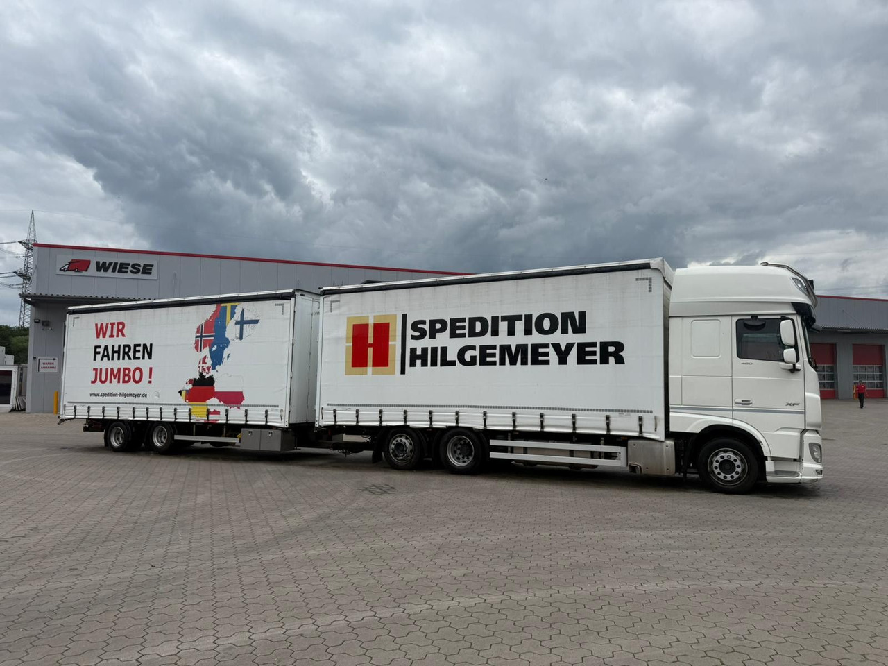 DAF XF 480 FAN LowDeck 6x2 Jumbo Inklusive Anhänger - Curtain side truck: picture 3 DAF XF 480 FAN LowDeck 6x2 Jumbo Inklusive Anhänger - Curtain side truck: picture 3