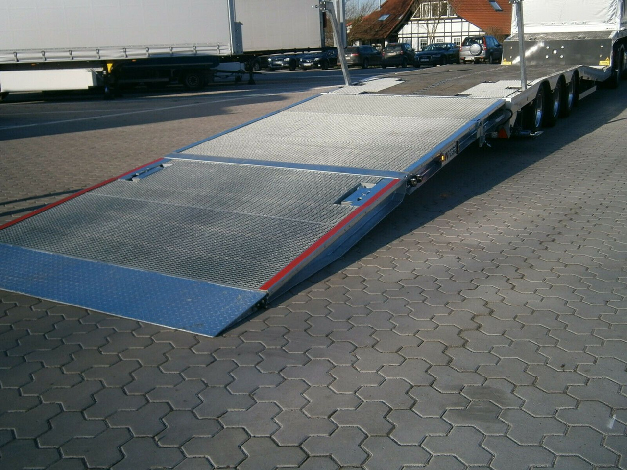 Gabelstaplertransporter Tiefbett Rampen - Low loader semi-trailer: picture 4 Gabelstaplertransporter Tiefbett Rampen - Low loader semi-trailer: picture 4