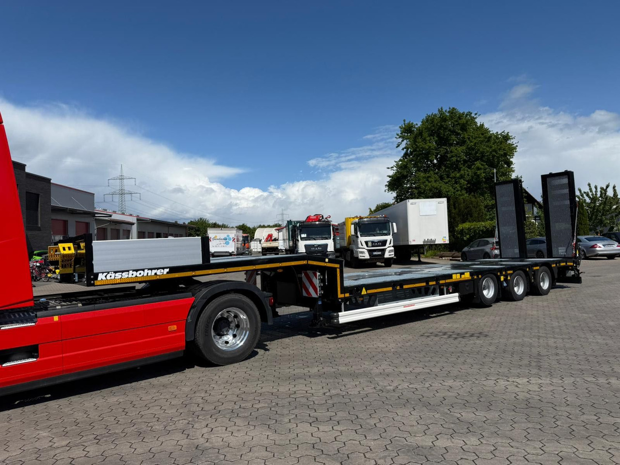 Kässbohrer SLS.HS Tieflader mit hydr. Schwanenhals - Low loader semi-trailer: picture 3 Kässbohrer SLS.HS Tieflader mit hydr. Schwanenhals - Low loader semi-trailer: picture 3