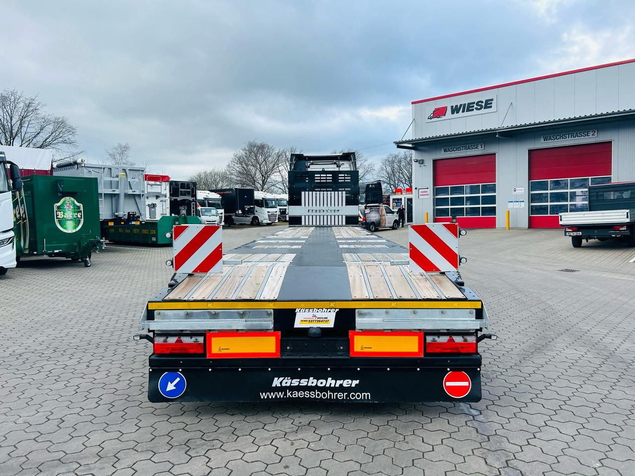 Kässbohrer SPS Mega Schwerlast Plattform Lenkachse - Dropside/ Flatbed semi-trailer: picture 5 Kässbohrer SPS Mega Schwerlast Plattform Lenkachse - Dropside/ Flatbed semi-trailer: picture 5