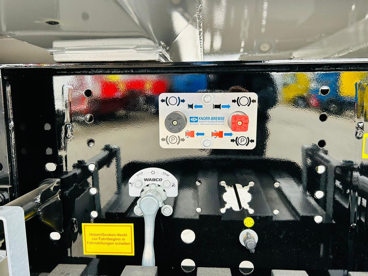 Tipper semi-trailer Kempf SKM 36/3 SHL-Light 3-Achs Stahl Kipper 51m³: picture 13