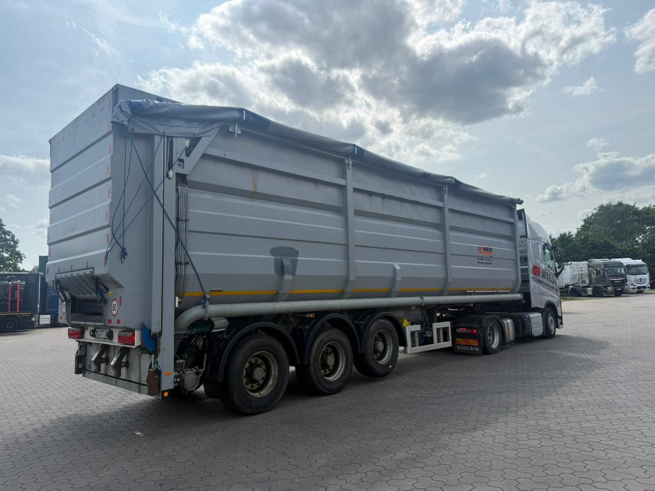 Kotte Kombiauflieger für Gülle und Schüttgut - Tanker semi-trailer: picture 3 Kotte Kombiauflieger für Gülle und Schüttgut - Tanker semi-trailer: picture 3