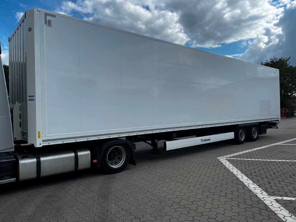 Krone SZK 18 Koffer Event Mega-Koffer 2.900 mm Höhe - Closed box semi-trailer: picture 2 Krone SZK 18 Koffer Event Mega-Koffer 2.900 mm Höhe - Closed box semi-trailer: picture 2