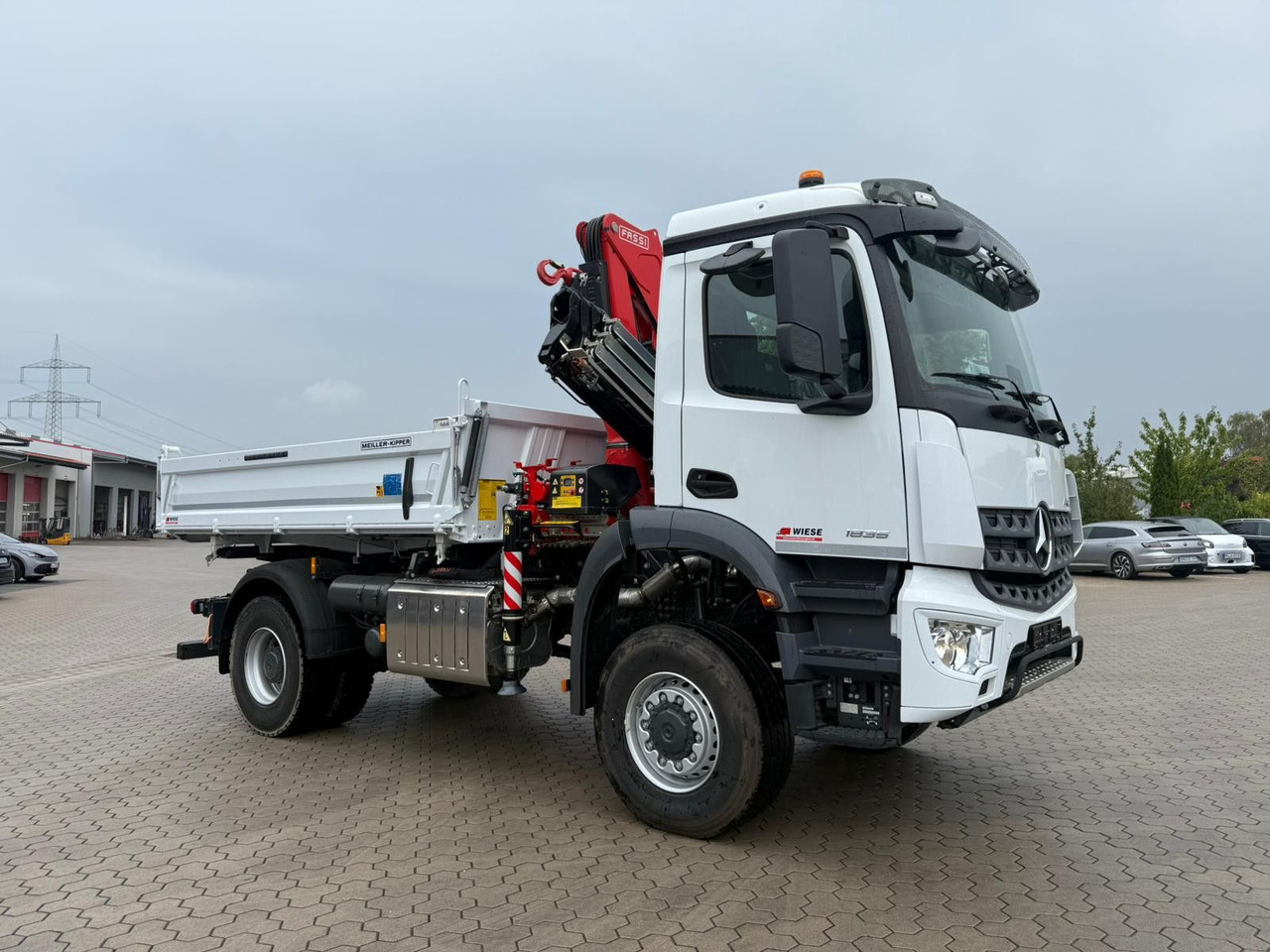 Mercedes-Benz Arocs 1835 4x4 Allrad Fassi F135 Kran Kipper - Tipper, Crane truck: picture 2 Mercedes-Benz Arocs 1835 4x4 Allrad Fassi F135 Kran Kipper - Tipper, Crane truck: picture 2