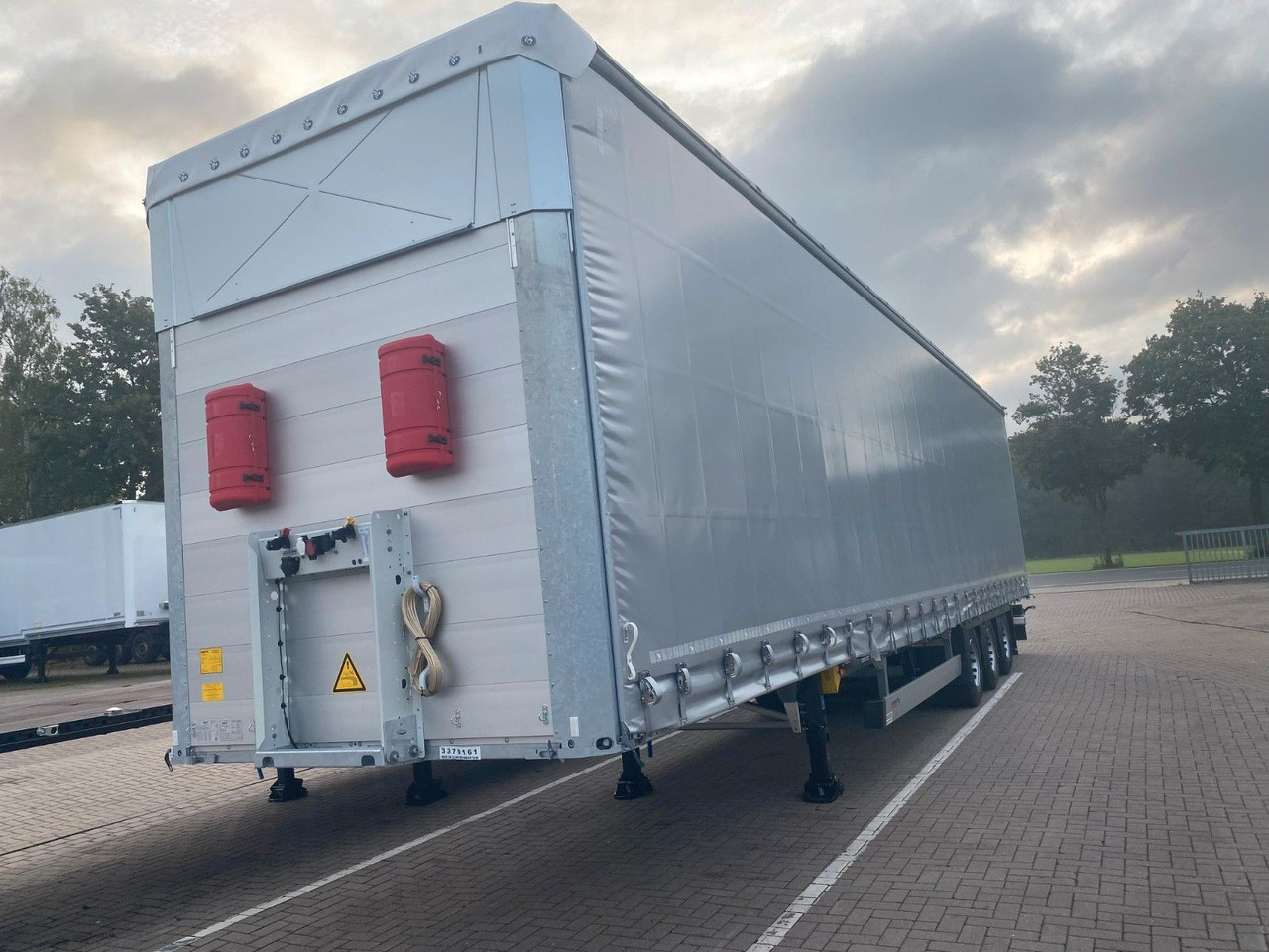 Schmitz Cargobull SCS 24/L - Bald Verfügbare - Curtainsider semi-trailer: picture 1 Schmitz Cargobull SCS 24/L - Bald Verfügbare - Curtainsider semi-trailer: picture 1