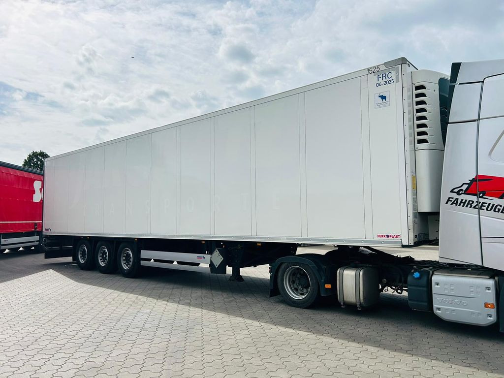 Schmitz Cargobull SKO 24 /L FP 45 Cool Pharma Zertifikat Schmitz Cargobull SKO 24 /L FP 45 Cool Pharma Zertifikat - Refrigerated semi-trailer: picture 4 Schmitz Cargobull SKO 24 /L FP 45 Cool Pharma Zertifikat Schmitz Cargobull SKO 24 /L FP 45 Cool Pharma Zertifikat - Refrigerated semi-trailer: picture 4