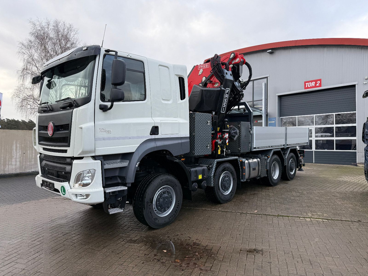 Dropside/ Flatbed truck, Crane truck Tatra 41.500 8x8 Phoenix Fassi F710 Kran: picture 9