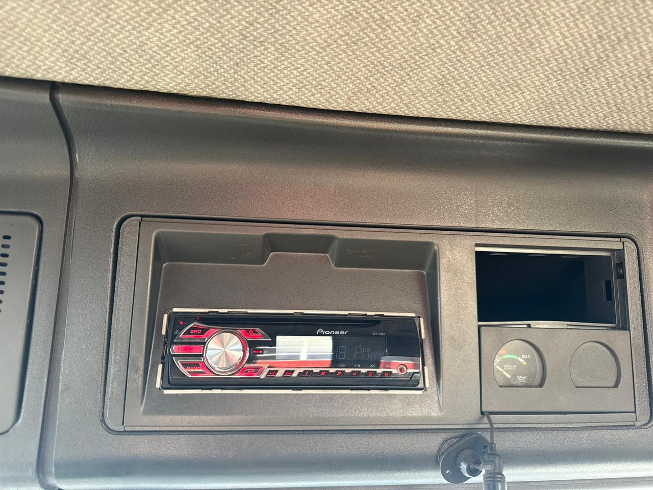 Tractor unit Iveco Magirus Eurotech Cursor Sattelzugmaschine: picture 15 Tractor unit Iveco Magirus Eurotech Cursor Sattelzugmaschine: picture 15