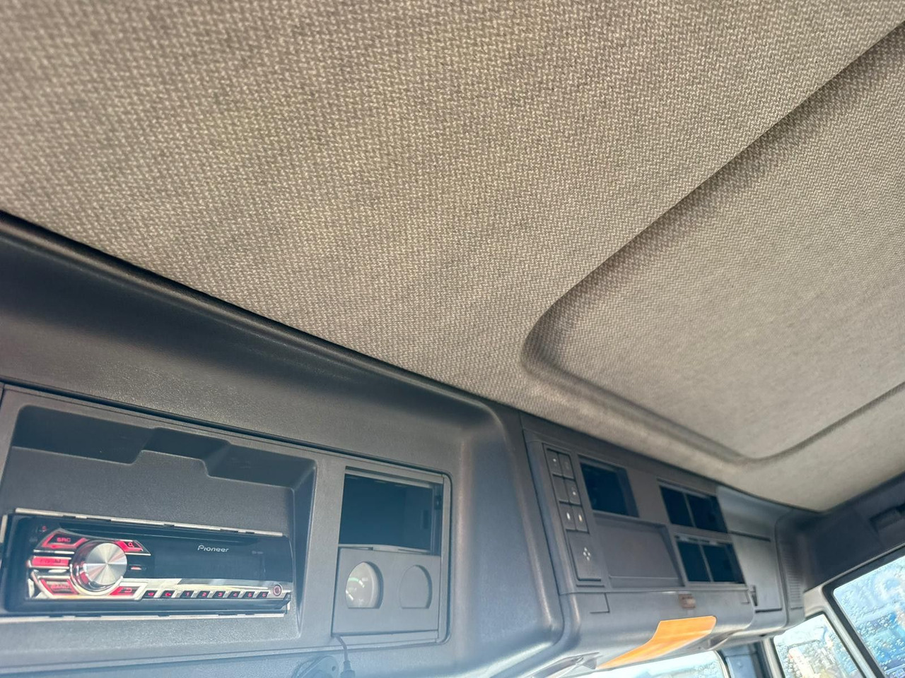 Tractor unit Iveco Magirus Eurotech Cursor Sattelzugmaschine: picture 14 Tractor unit Iveco Magirus Eurotech Cursor Sattelzugmaschine: picture 14